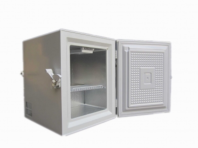 Upright refrigerators & freezers